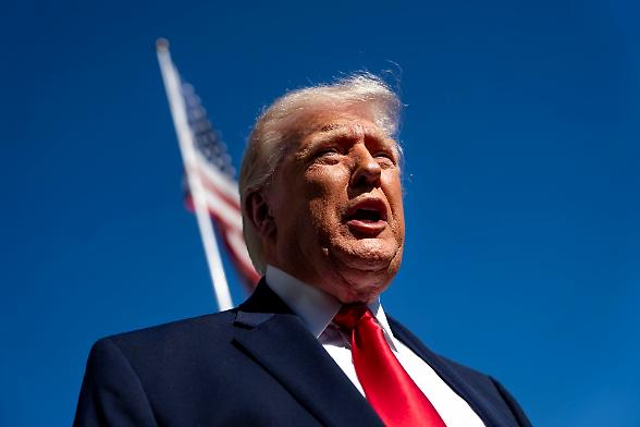 Il presidente rilancia su Hormuz: &laquo;Blocco navale immediato&raquo;