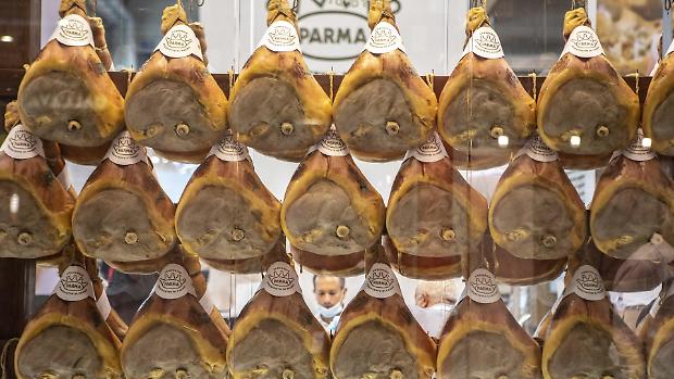 Ombre sulla filiera del &laquo;Parma&raquo;. Nell'inchiesta coinvolto un fornitore