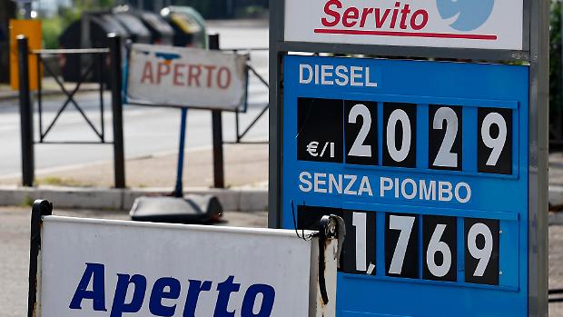 Tensioni in Medio Oriente, l&rsquo;allarme di Confcommercio e Cna sui costi dell&rsquo;energia: &laquo;Possibili rincari fino al 40%&raquo;
