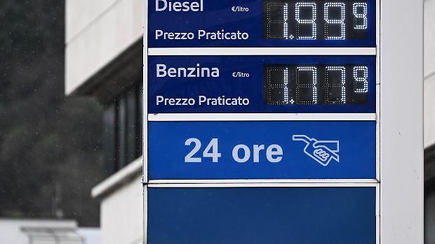 Prezzi dei carburanti. I tagli delle accise a macchia di leopardo