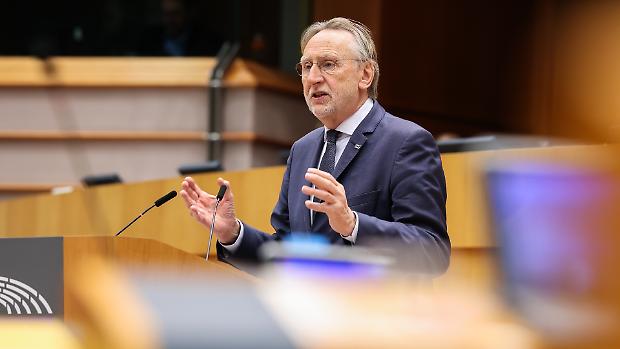 La crisi energetica spinge l&rsquo;Europa ad accelerare il passo sui dazi. S&igrave; con riserva all&rsquo;intesa con Washington