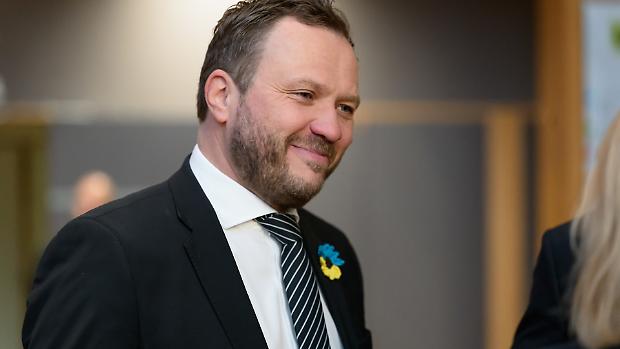 Il ministro estone: &laquo;Il vero rischio sono gli attacchi ibridi russi&raquo;