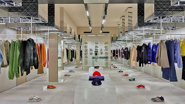 Luisaviaroma, fine di un modello. Anche il lusso digitale entra in crisi