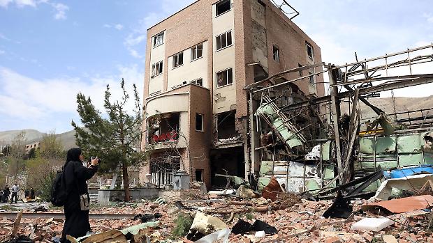 Trump ribadisce l'ultimatum: &laquo;48 ore per aprire Hormuz o sar&agrave; l'inferno&raquo;. Raid iraniani su Gerusalemme