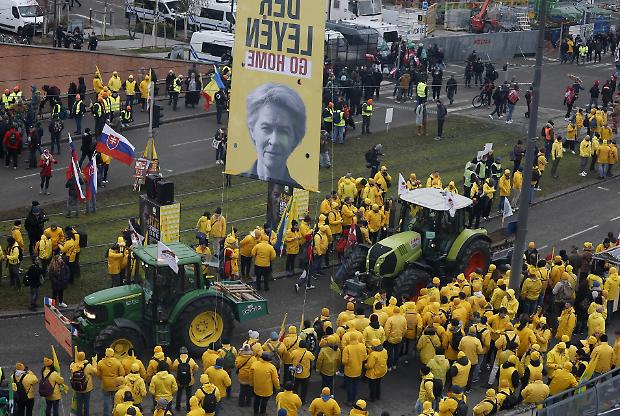 Sul Mercosur von der Leyen si trova stretta tra due fuochi