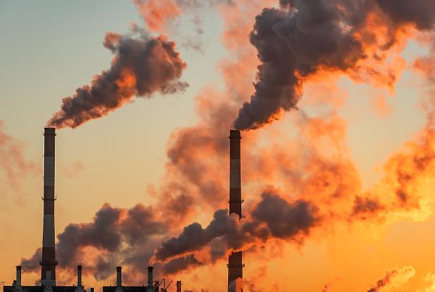 Quote per le emissioni di CO2. Ue al lavoro per cambiare le regole: &laquo;Andare incontro alle aziende&raquo;