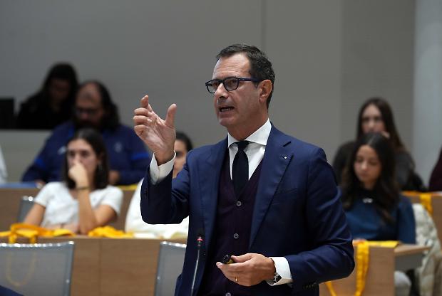 Pnrr, Zes e investimenti spingono la crescita del Mezzogiorno. Tra 2019-2024 Pil a +7,7%