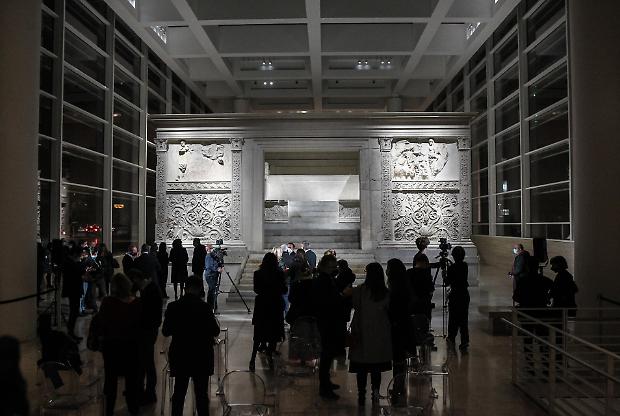 Numeri record nei musei ma uno su due non paga. Tra grandi attrattori e rete diffusa, il conto resta pubblico