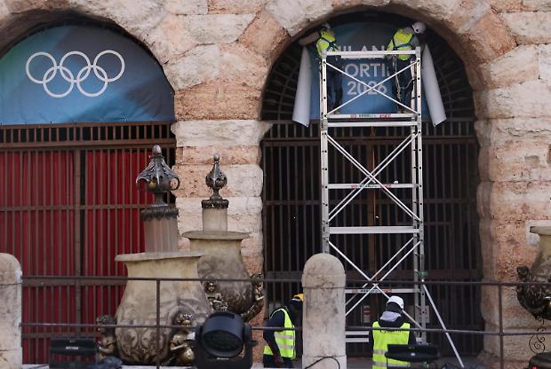 Milano-Cortina, cala il sipario sui Giochi. Meloni: &laquo;Lustro per l&rsquo;Italia nel mondo&raquo;