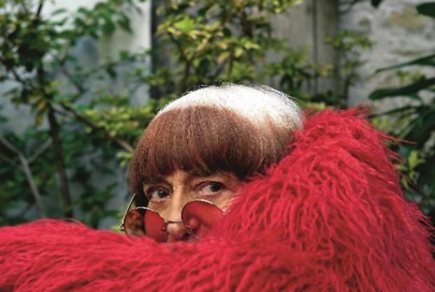 Gli occhi curiosi e la fotografia di Agn&egrave;s Varda in mostra a Roma